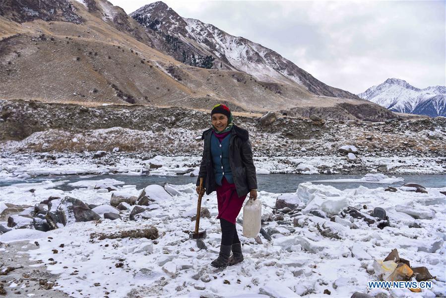 CHINA-XINJIANG-AKYAZ VALLEY-WINTER GRAZING (CN)