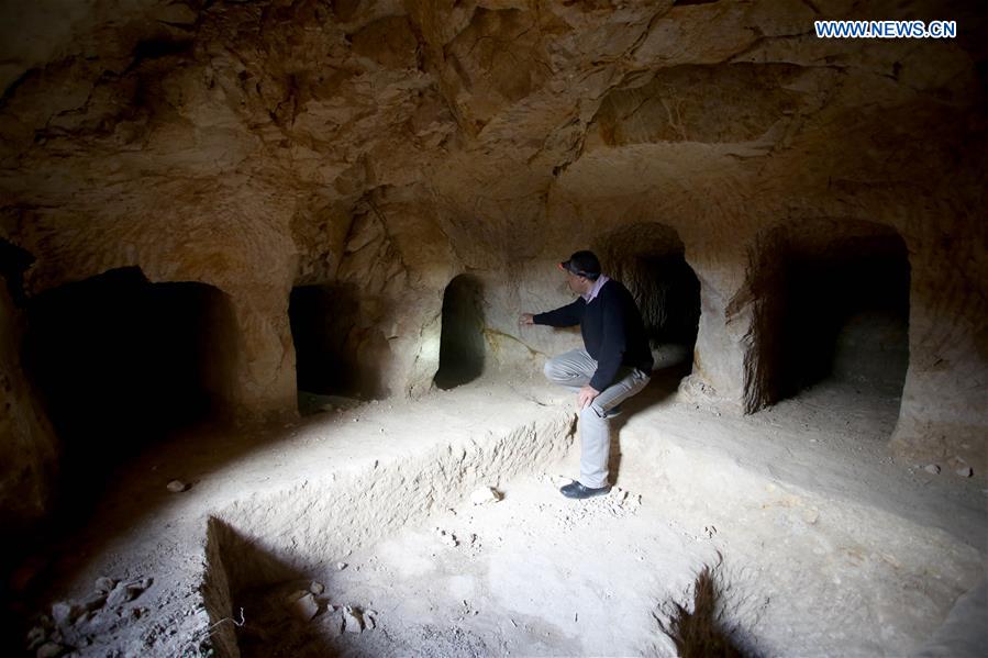 MIDEAST-NABLUS-ARCHAEOLOGY-CEMETERY