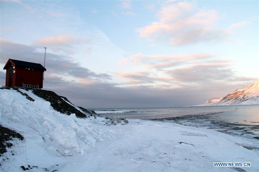 NORWAY-LONGYEARBYEN-SCENERY