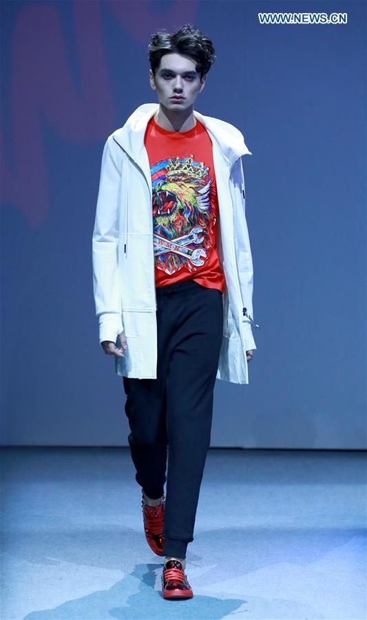 CHINA-BEIJING-CHINA FASHION WEEK-HUA GAOFENG (CN)