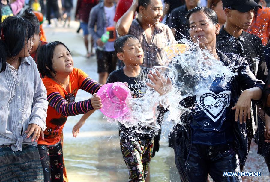 MYANMAR-YANGON-TRADITIONAL WATER FESTIVAL