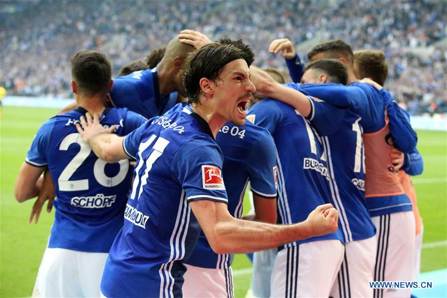 (SP)GERMANY-GELSENKIRCHEN-BUNDESLIGA-SCHALKE 04 VS DORTMUND