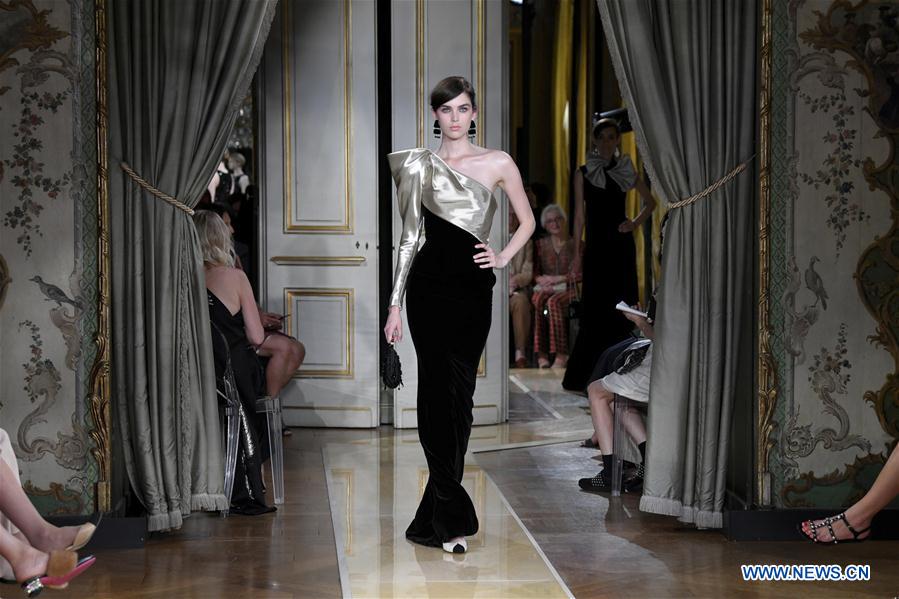 FRANCE-PARIS-FASHION-HAUTE COUTURE-ARMANI