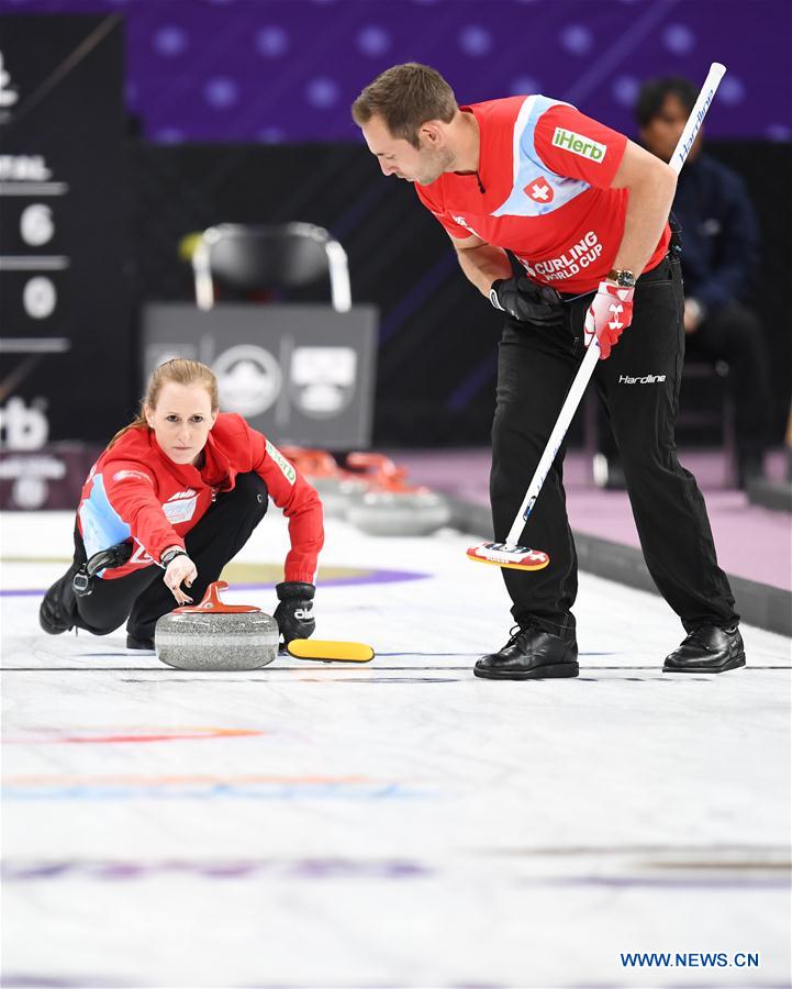 (SP)CHINA-BEIJING-CURLING-WCF WORLD CUP GRAND FINAL-DAY 3(CN)