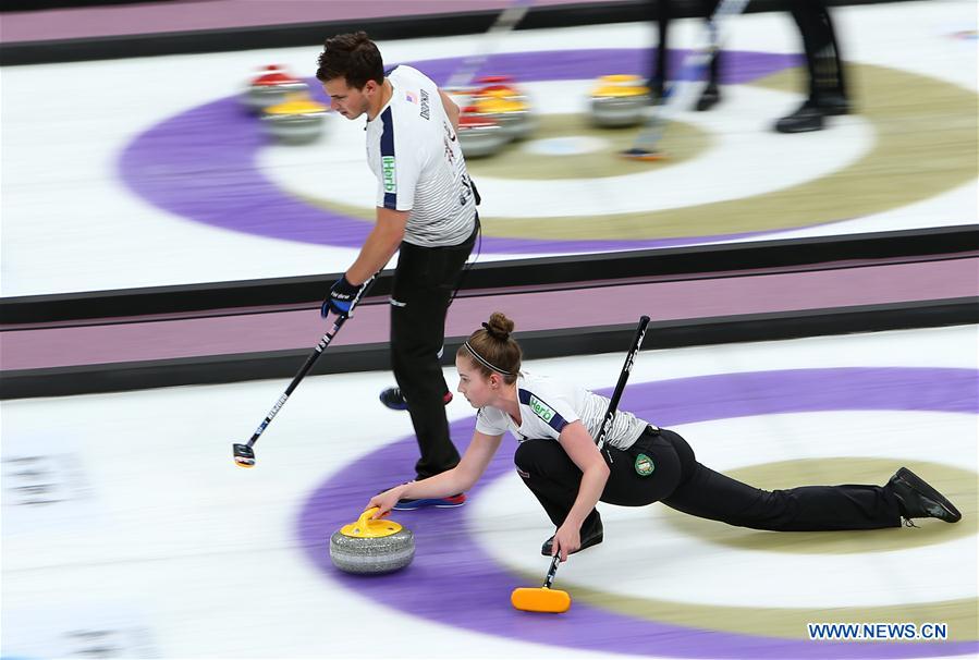 (SP)CHINA-BEIJING-CURLING-WCF WORLD CUP GRAND FINAL-DAY 4(CN)