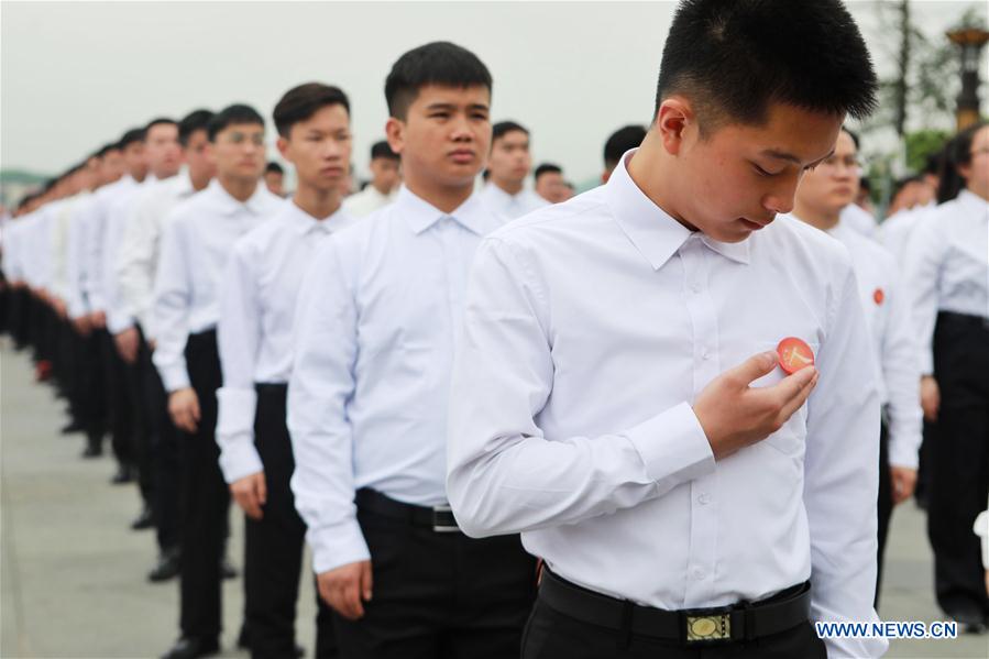 CHINA-GUIYANG-COMING-OF-AGE CEREMONY (CN)