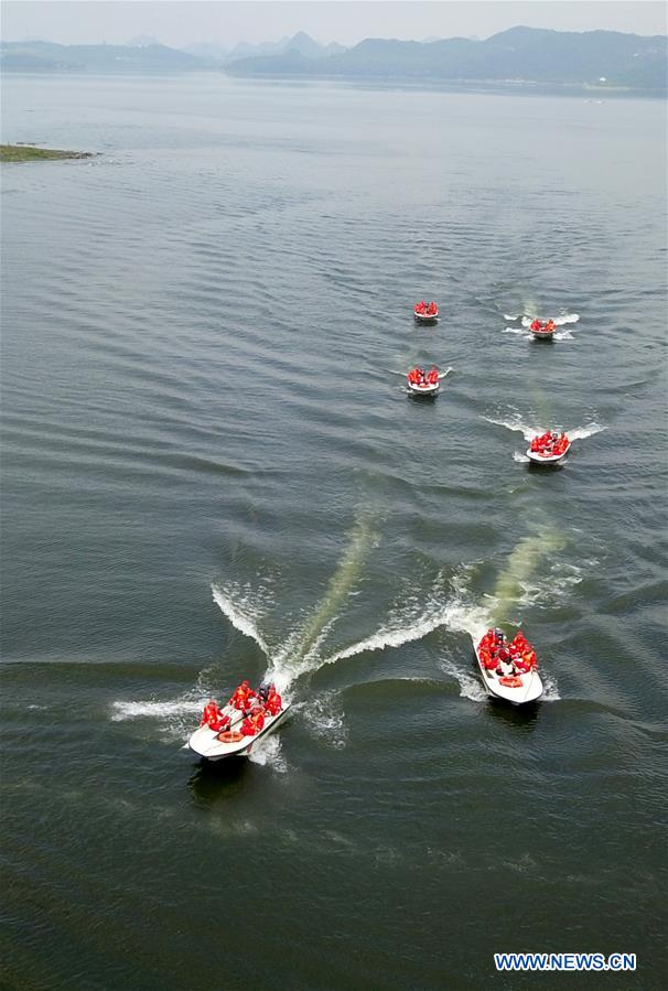 CHINA-GUIZHOU-QINGZHEN-FLOOD CONTROL AND RELIEF DRILL (CN)