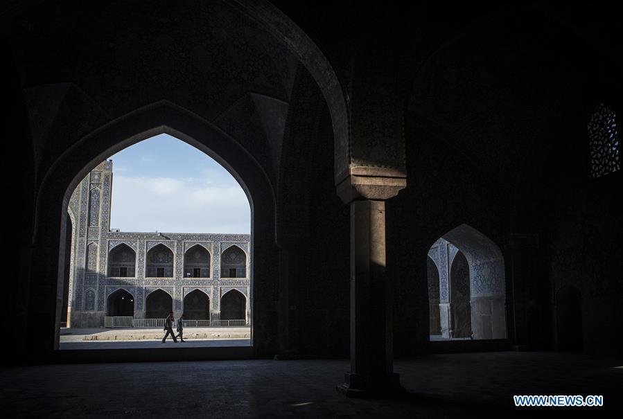 IRAN-ISFAHAN-NAGHSHE JAHAN SQUARE