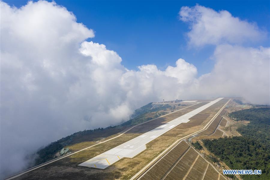 CHINA-CHONGQING-WUSHAN AIRPORT-OPERATION (CN)