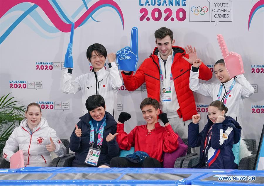 (SP)SWITZERLAND-LAUSANNE-WINTER YOG-FIGURE SKATING- MIXED NOC TEAM