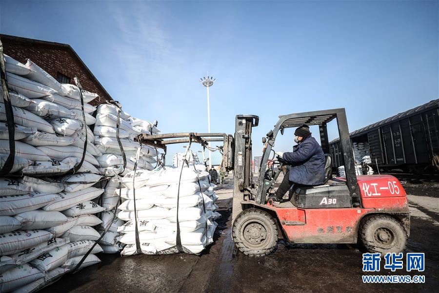 （在习近平新时代中国特色社会主义思想指引下——新时代新作为新篇章·习近平总书记关切事·图文互动）（2）春耕忙 信心足——谷雨时节走马东北直击粮事